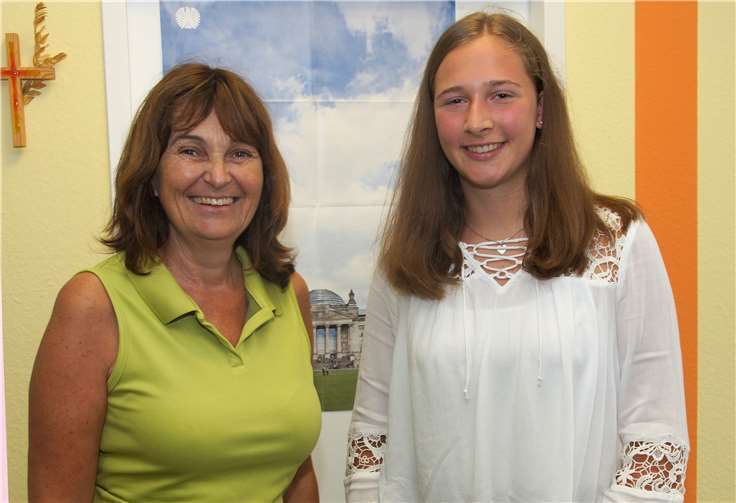 Mechthild Heil MdB (CDU) entsendet Hanna Müller (r.) in die USA.privat