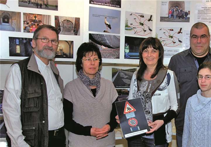 Mechthild Heil MdB beim Besuch der Amphibienfreunde Maria Laach.Privat