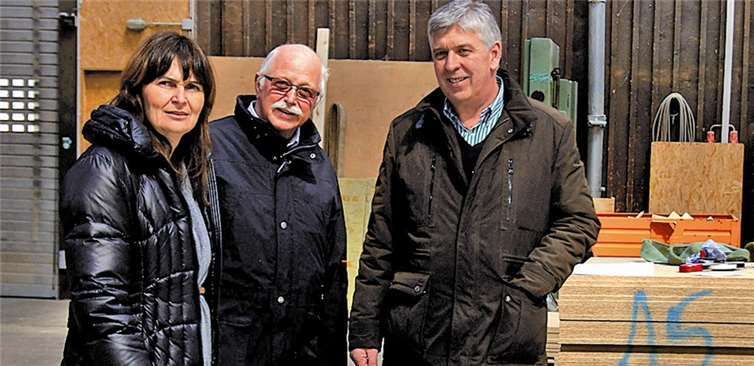Mechthild Heil MdB mit Ortsbürgermeister Richard Keuler (m.) und Reinhard Adams beim Betriebsrundgang. privat
