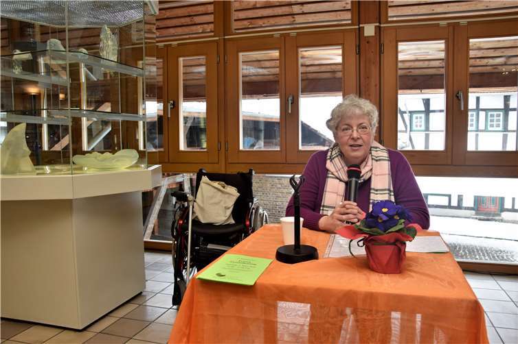 Mechthild Schneider bei ihrer Ansprache.