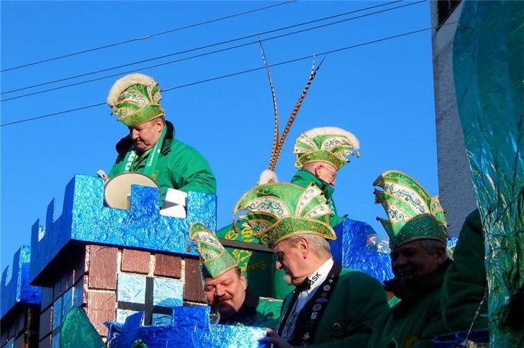 „Meck Meck!“: Der Wagen der Gemeinschaft Stromberger Karneval e.V. 