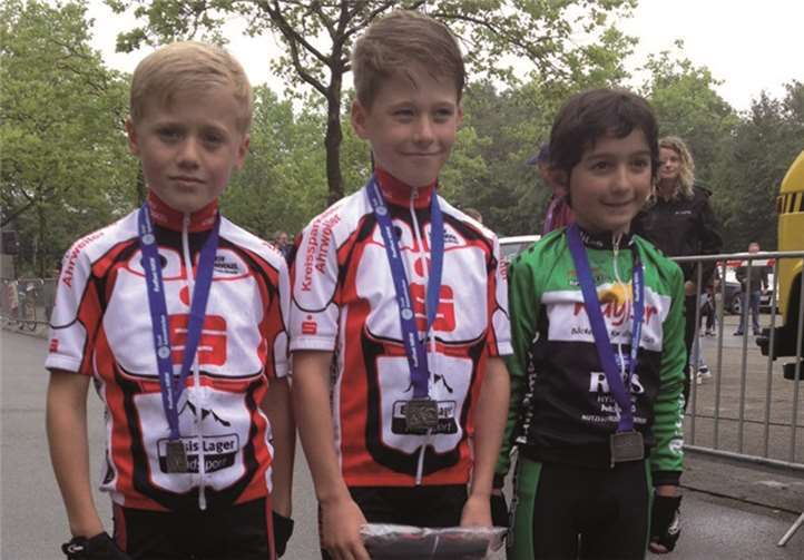 Medaillen sind der Lohn einer erfolgreichen Teilnahme am Jugendrenntag. privat