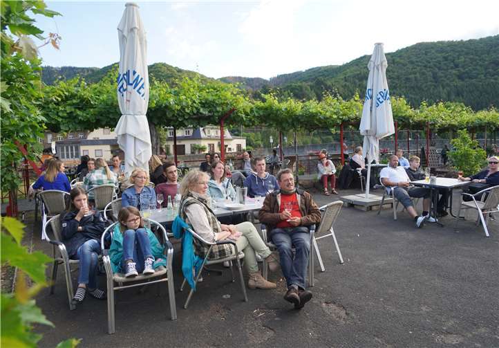 Mehr 50 Gäste kamen zur Buchpräsentation in Rech.