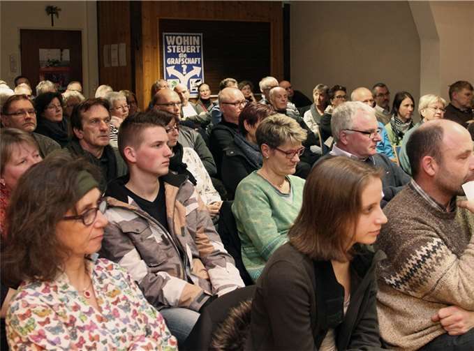 Mehr als 100 Bürger informierten sich im Bürgerhaus Eckendorf über die Zukunft der Gemeinde Grafschaft.