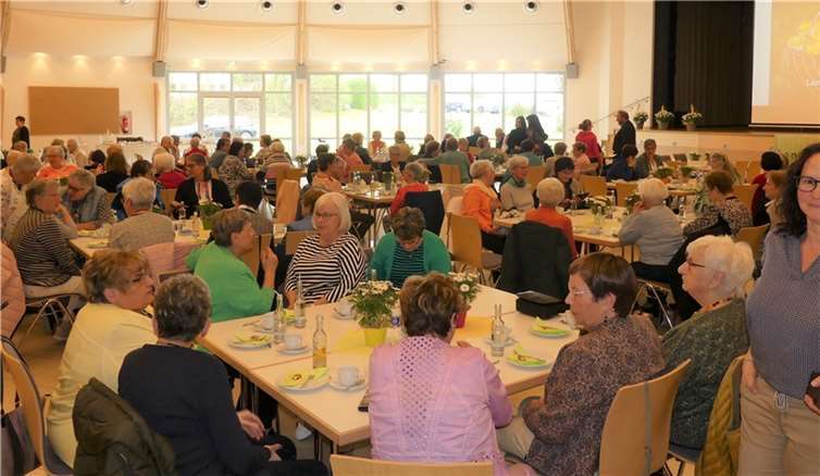Mehr als 200 Mitglieder und Ehrengäste waren zum 70. Gründungsjubiläum des Verbandes in Ochtendung erschienen.