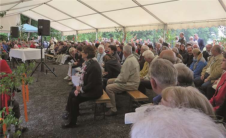 Katholiken verbinden Tradition und Moderne 