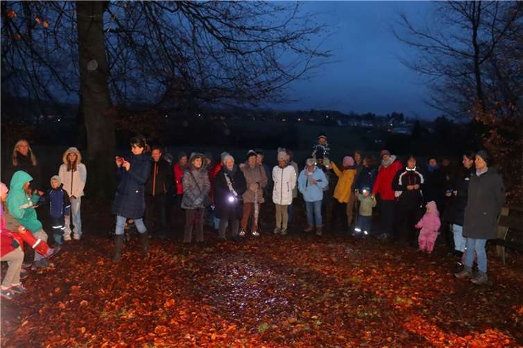 Mehr als 60 Personen, darunter viele Kinder, nahmen teil  Foto: privat