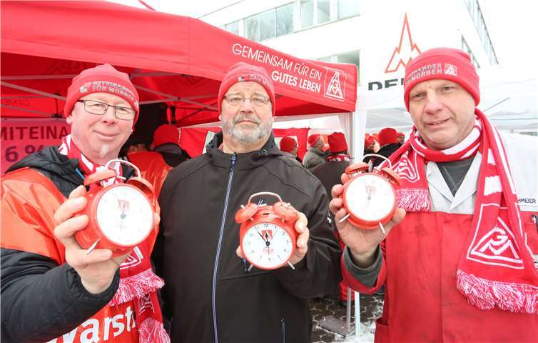 Mehr als 80 Beschäftigte der Deutz AG in Herschbach waren dem Streikaufruf gefolgt. Godehard Juraschek