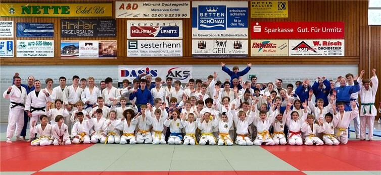 Mehr als 80 Judoka trafen sich zum Herbstrandori in der Urmitzer SVU Herbstrandori 95: Sporthalle. Foto: Christoph Wesemann