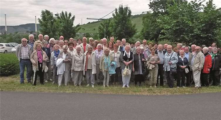 Mehr als 80 Nachbarinnen und Nachbarn nahmen am Jahresausflug nach Traben Trarbach teil.privat