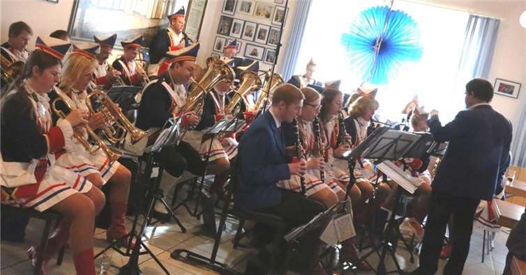 Mehr als nur kölsche Tön spielte das Musikcorps der Stadtsoldaten. StF