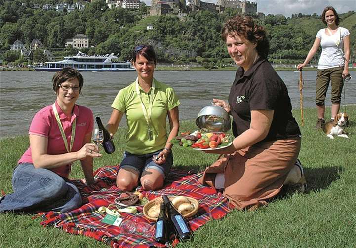 Mehrere Disziplinen auf einmal absolvieren wie Wandern am Rhein, Spezialitäten genießen und Riesling verkosten liegt in eigener Verantwortung. privat