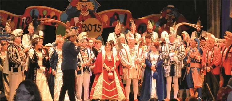 Mehrere Prinzenpaare waren in der Klieburghalle zu Gast.privat