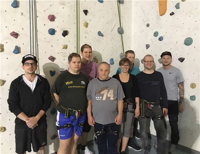 Mehrere Sportler der BSG Fortuna Ebernach nahmen am inklusiven Trainingstag im Sportklettern im Kanditurm teil.  privat