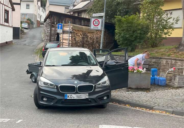 Mehrere hundert Liter Wasser wurden abgefüllt.  Foto: privat