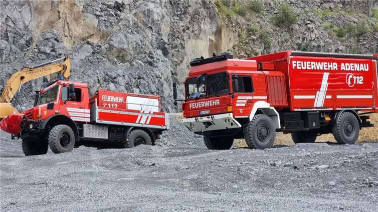 Mehrzweckfahrzeug MZF3 der Feuerwehr Adenau auf MAN HX und neuer Unimog U4000 mit Seilwinde und bewährtem Kofferaufbau des TLF 8/18 der Feuerwehr Nürburg.  Foto: privat