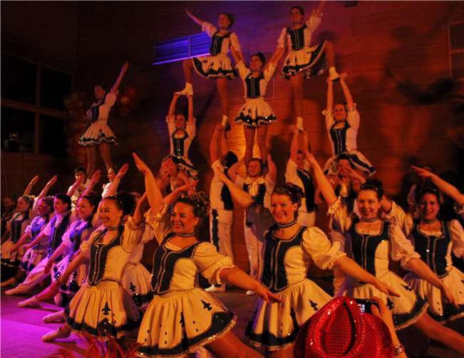 Meister ihres Fachs – der TC Blau-Weiss Windhagen. Fotos: nhe