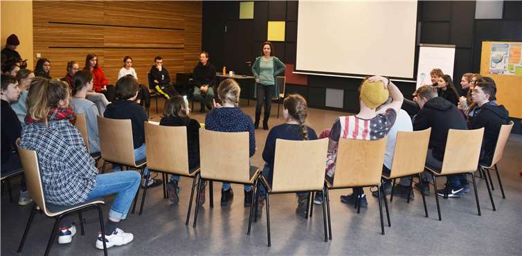 Melanie Gehenzig bei der Begrüßung der Teilnehmer. Fotos: TFR