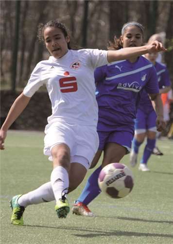 Melina Husemann (links) aus der U17 im Vorwärtsgang.privat