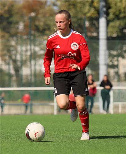 Melina Weidenfeller traf zweifach gegen die JSG Remagen II. Foto: Guido Kölzer