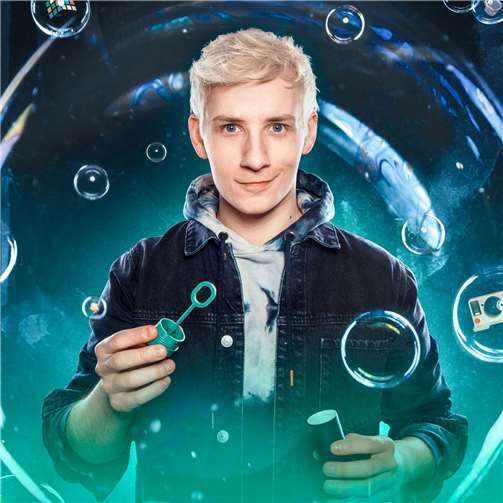 Mellow ist amtierender Deutscher Meister der Zauberkunst und verzaubert Höhr-Grenzhausen mit seiner Magie-Show „Blow Your Mind!“.  Foto: privat