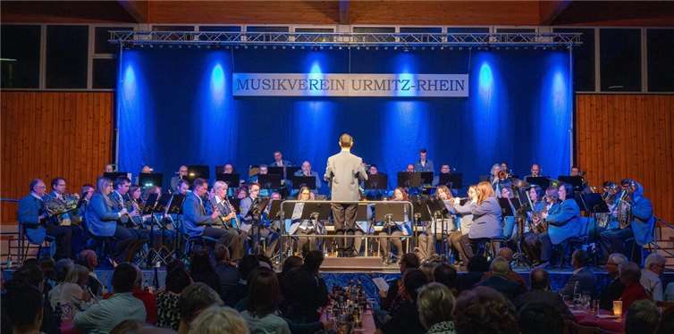 Melodien der Liebe und ein Dirigentenwechsel: der Konzertabend in Urmitz. Foto: privat