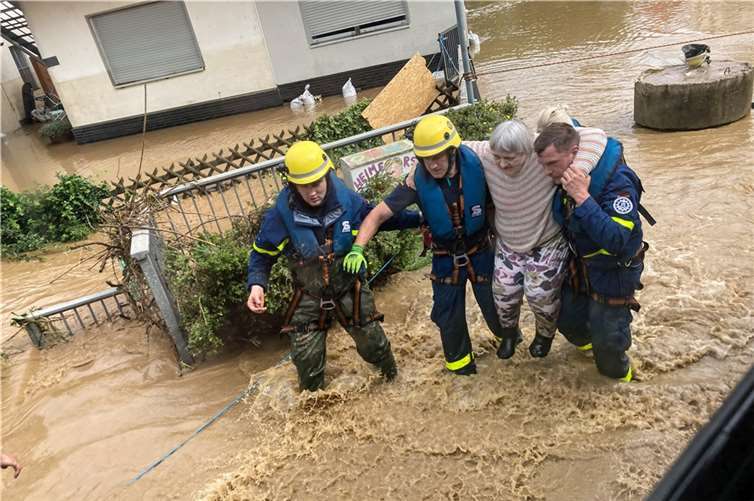Menschenrettung durch den THW-Ortsverband Wörrstadt. Fotos: THW