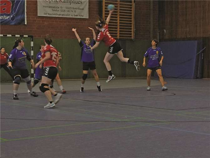 Merler Damen zeigten gegen den TSV Bonn rrh. ein gutes Spiel! privat