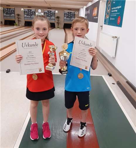Mia Steffes und Samu Leich, Rheinland-Pfalz-Meister-U-10.  Foto: privat