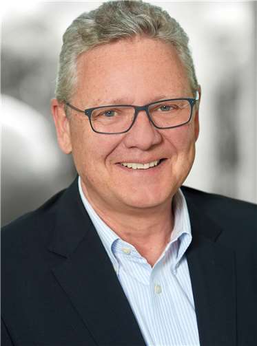 Michael Baumann, Mitglied der Geschäftsführung von Huf-Haus in Hartenfels sprach mit BLICK aktuell.