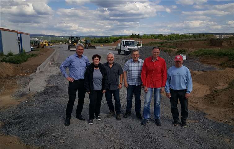 Michael Berger, Norma Bastian, Werner Rosenbaum, Ortsvorsteher Werner Bastian, Herr Erikson und Herr Hein.Foto: privat