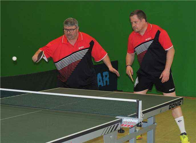 Michael Eiers und Michael Dott bei ihrem vorletzten Saisonspiel.  Foto: privat