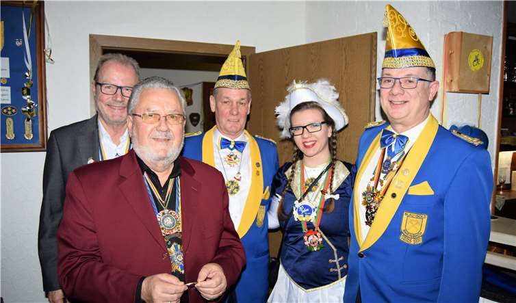 Michael Firmenich (v. l.) und Heinz Nolden wurden für langjährige Mitgliedschaft und Unterstützung des Vereins ausgezeichnet. Mit den beiden Geehrten freuten sich die Vorstandsmitglieder Dieter Bückmann und und Jörg Nawrath.  EICH