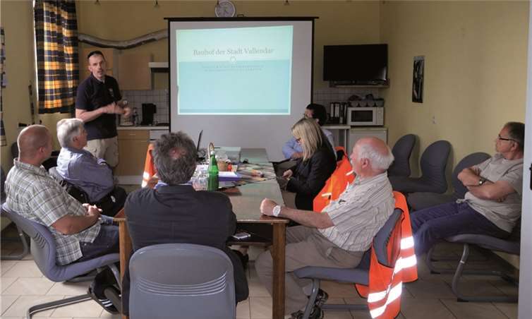 Michael Fölbach bei der Präsentation.