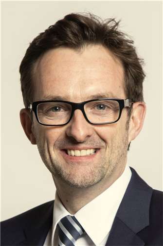 Michael Korden, Vorsitzender der CDU in Adenau und der CDU-Kreistagsfraktion, fordert als Reaktion auf die Krankenhausschließung einen zweiten Rettungswagen für das Adenauer Land. Foto: privat