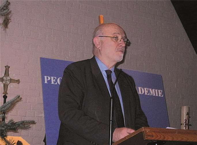 Michael Mertes referierte beim Heimatverein Pech. privat