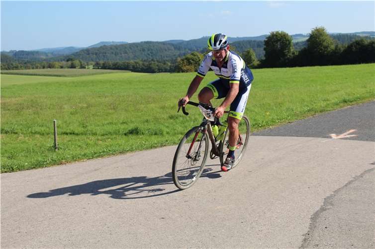 Michael Meurer auf dem Weg ins Ziel. Fotos: Privat