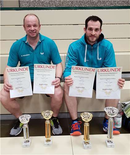 Michael Neidhöfer und Regionsmeister der B-Klasse Philipp Linden.