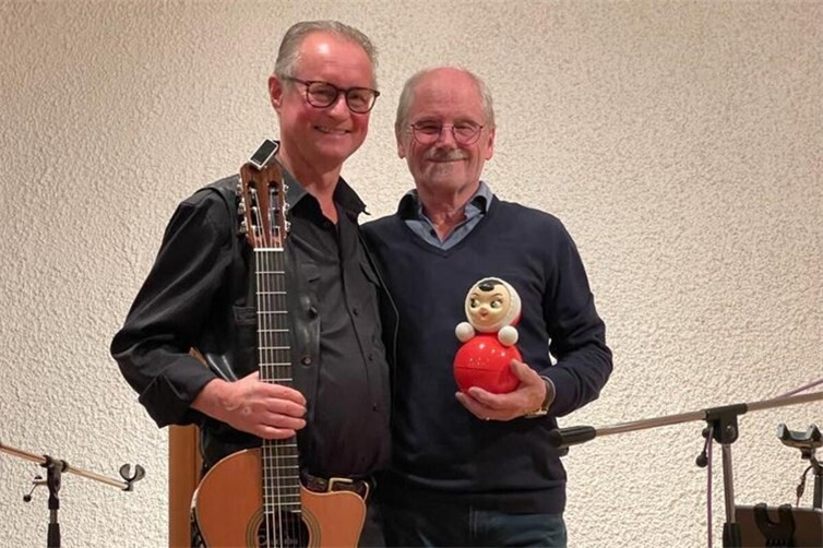 Michael Schaefer (l.) und Friedhelm Kappenstein (r.) erzählen in ihrem literarischen Konzert aus dem Alltag von Demenzerkrankten und deren Angehörigen.
