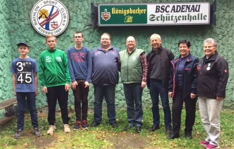 Michael Schenk konnte sich gegen Uwe Becker durchsetzen, Jonas Kirst wurde Kreisjugendkönig. privat