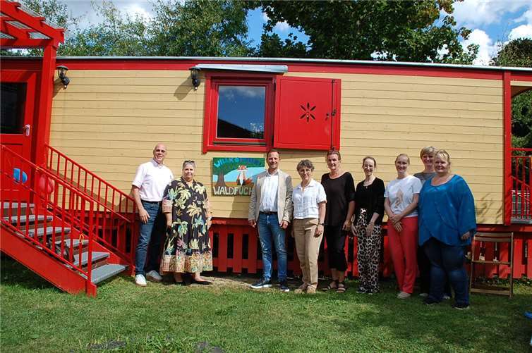 Michael Schlusemann, Beatrix Djelassi (Kita gGmbH), Björn Ingendahl, Anita Schneider, Maria Vanoli, Sarah Lindner, Janina Lorenzen-Langfeldt, Jeanine Klesing, Ann-Katrin Jackson (von links nach rechts)  Foto: privat