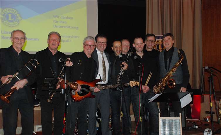 Michael Schneider, Richie Recker und die Hot Jazz Boys begeistern das Publikum mit ihren Jazz Rhythmen.privat