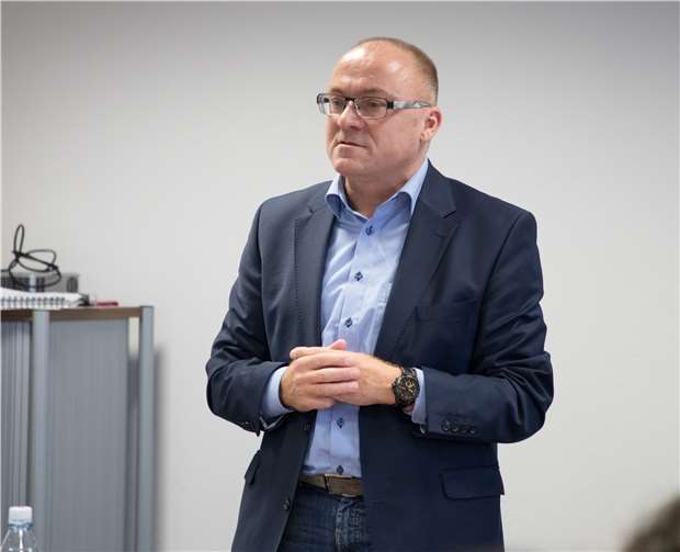 Michael Schneider begrüßte als erster Beigeordneter der Grafschaft die Initiative.