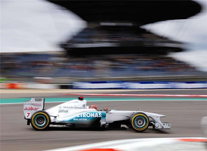 Michael Schumacher im Mercedes AMG Petronas F1 W02 2011.