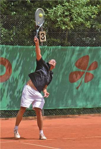 Michael Werner mit 12 Siegen eine Bank bei den Herren 40.