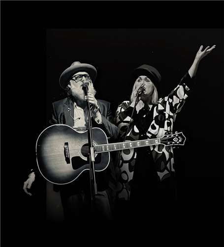 Michael Weston King und seine Frau Lou Dalgleish gastieren als „My Darling Clementine“ in Maria Laach.  Foto: privat