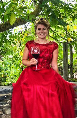 Michaela Eller, Rech. Foto: Wilfried Kathe