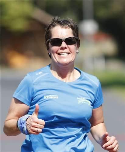 Michaela Lauterberg kurz vor dem Zieleinlauf beim Lahnparklauf in Wetzlar über 30 km. Foto: privat