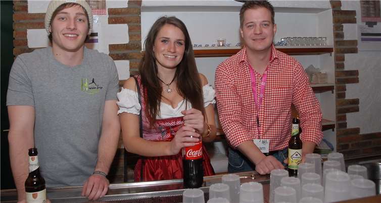 Michél Steeb (rechts) hatte vor sechs Jahren die Idee für ein neues Event in der Winterzeit.