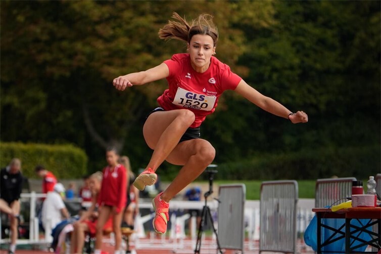 Gold für VfL-Athletinnen bei Deutschen Team-Meisterschaften in Troisdorf